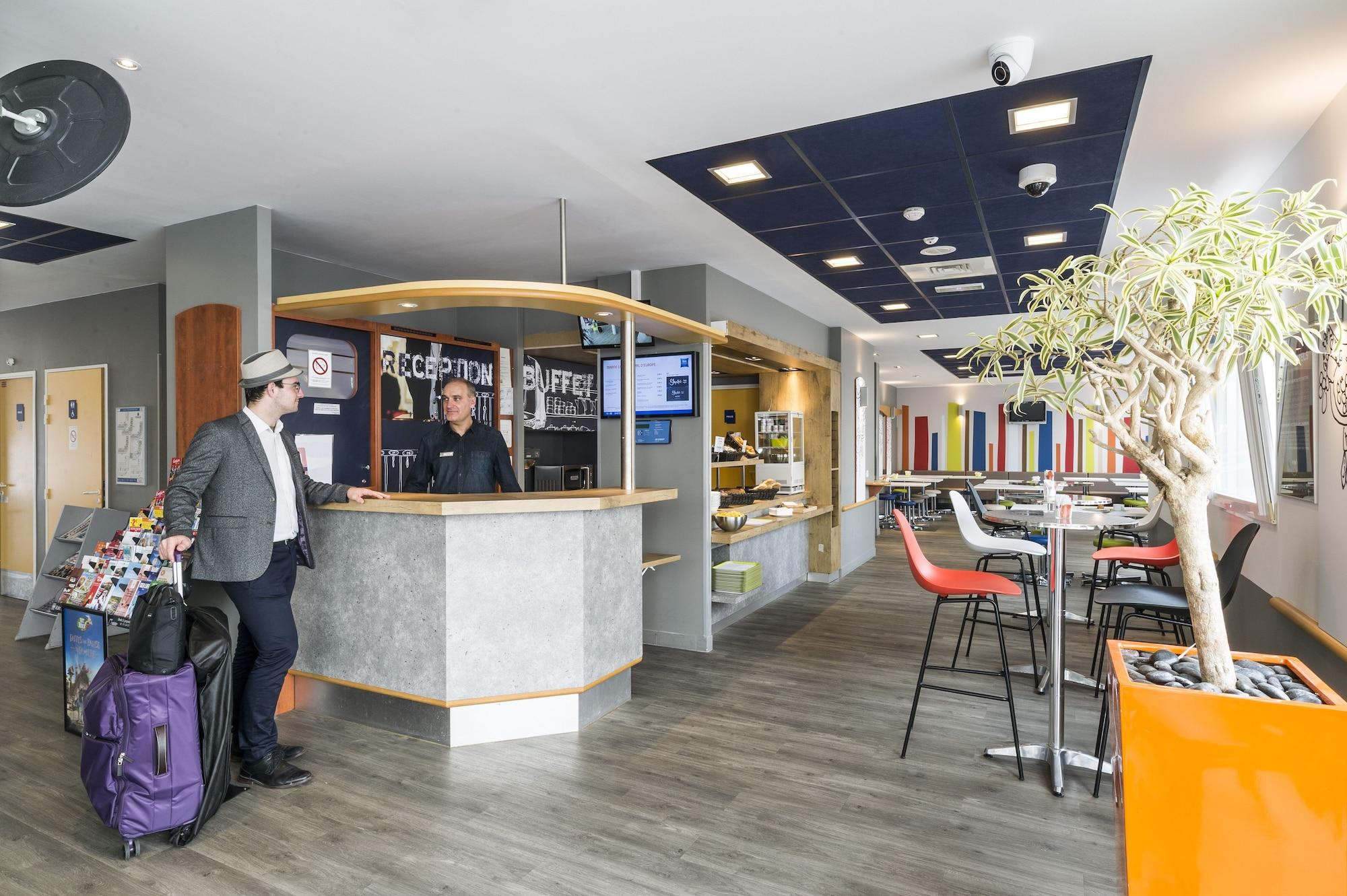 ibis budget Marne la Vallée Val d'Europe Montévrain Interno foto
