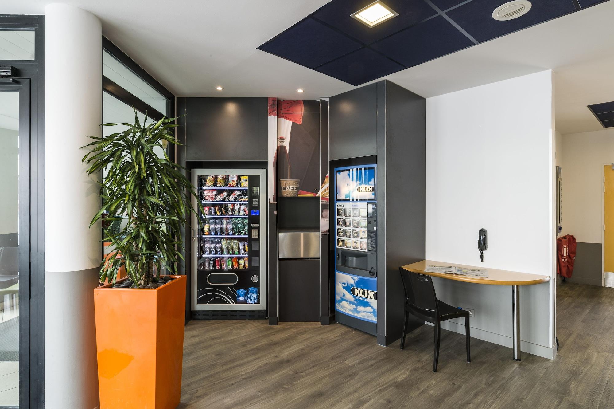 ibis budget Marne la Vallée Val d'Europe Montévrain Interno foto
