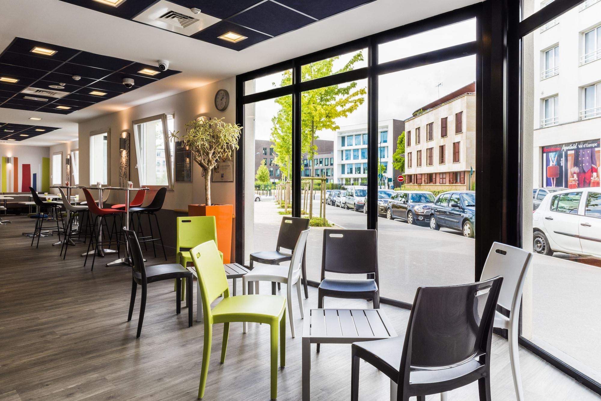 ibis budget Marne la Vallée Val d'Europe Montévrain Ristorante foto