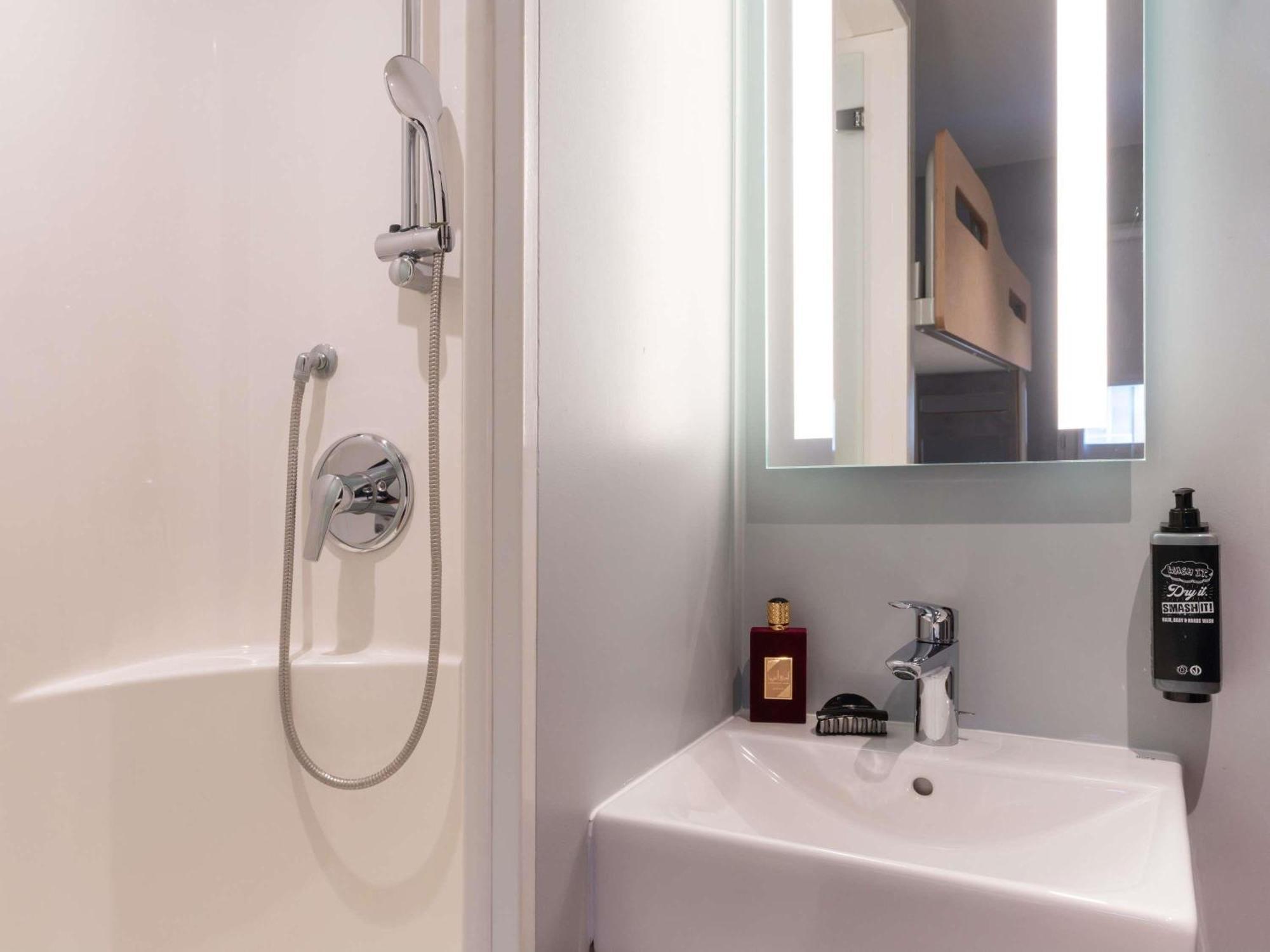 ibis budget Marne la Vallée Val d'Europe Montévrain Esterno foto
