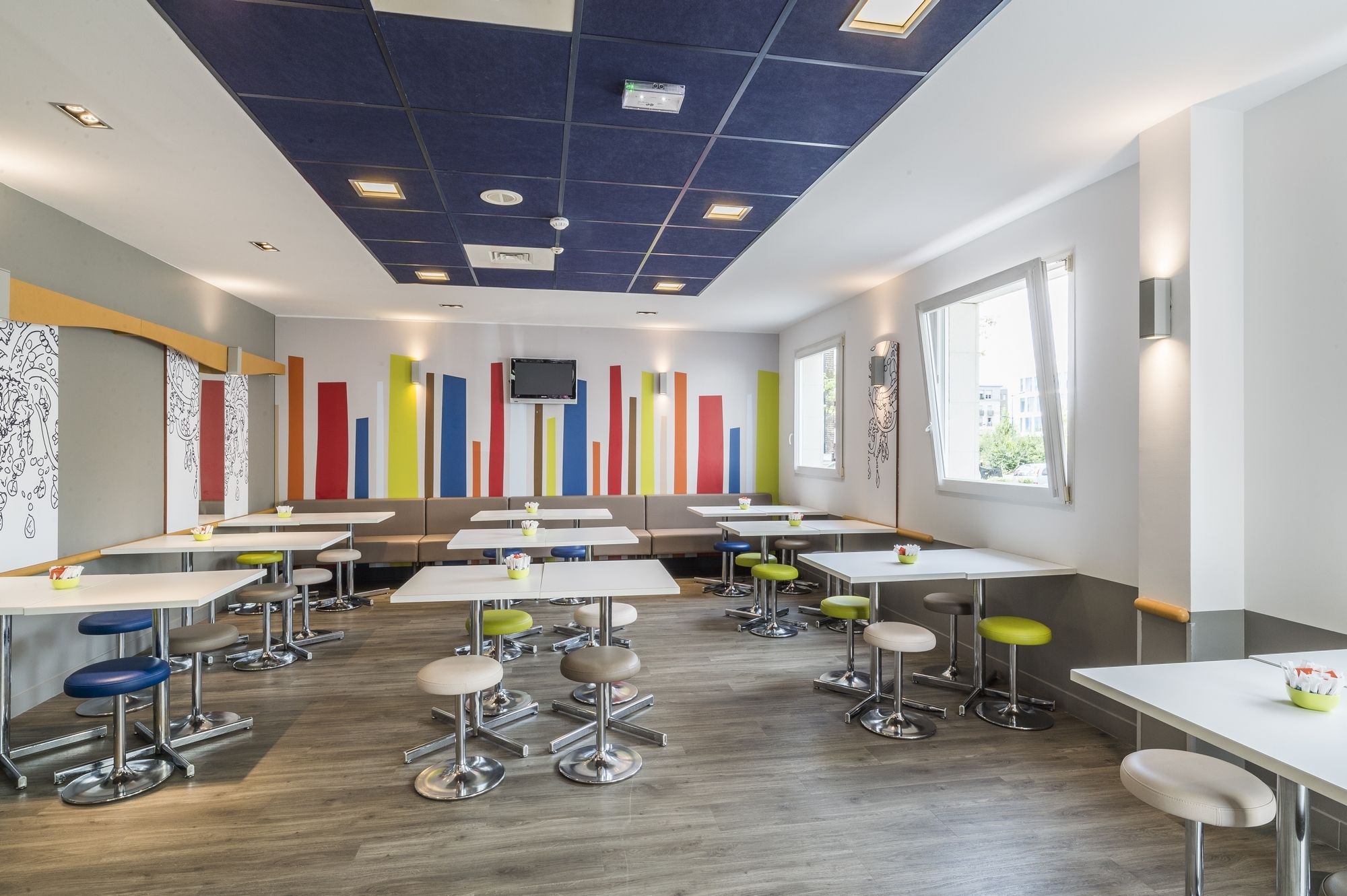 ibis budget Marne la Vallée Val d'Europe Montévrain Ristorante foto